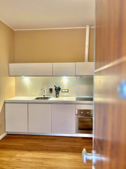 Residence Zar 8 Trieste Bagian luar foto